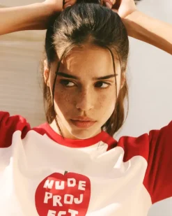 Apple Crew Raglan Tee