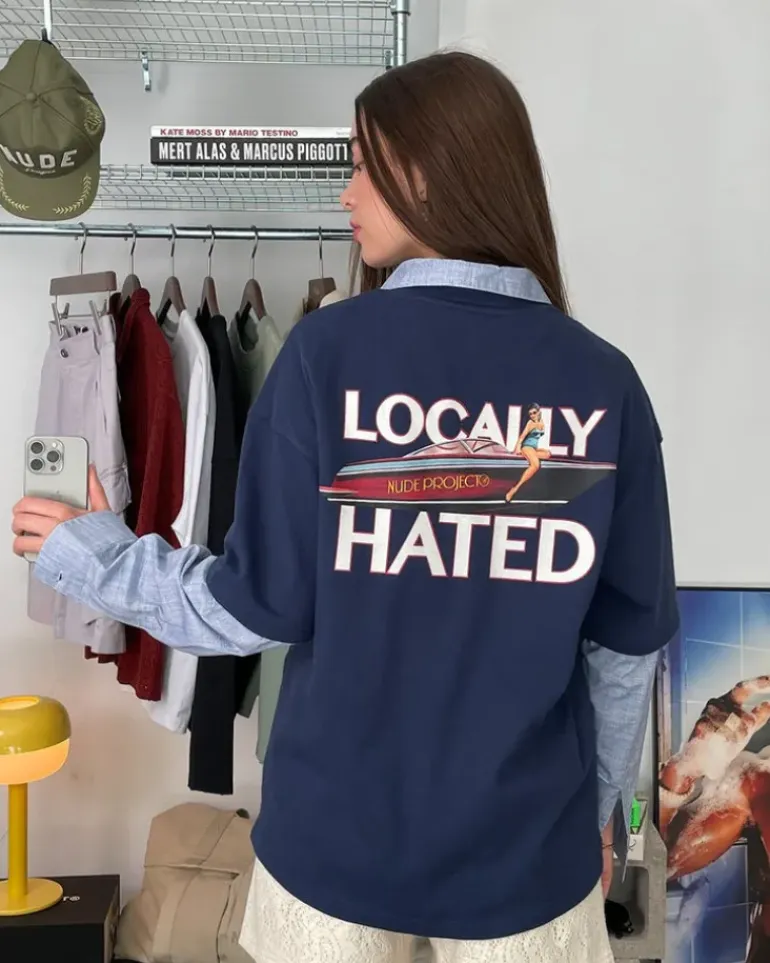 Camiseta Azul Marino Locally Hated