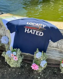 Camiseta Azul Marino Locally Hated