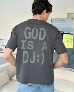 Camiseta God is a DJ Gris Oscuro