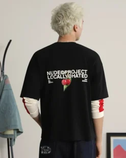 Camiseta Locally Hated Cherry Negra