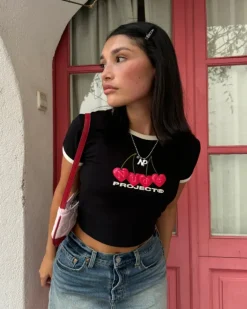 Cherry Top Black