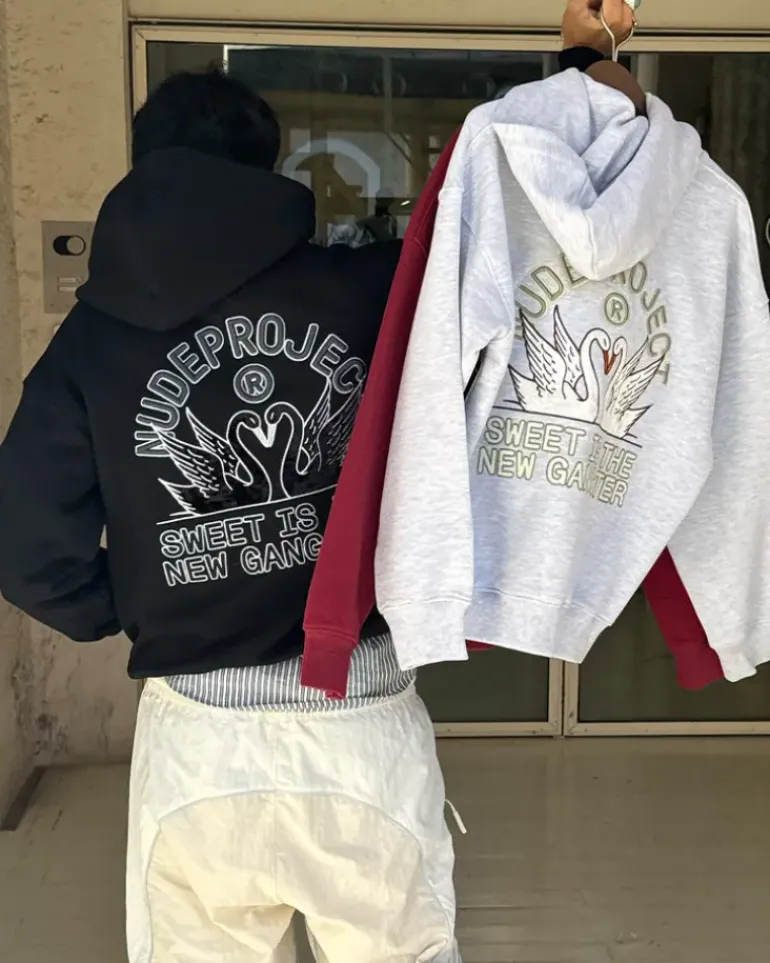 Sudadera Swans Negra